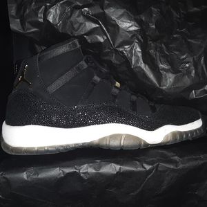 Jordan retro 11 heiresses black stingray n gold